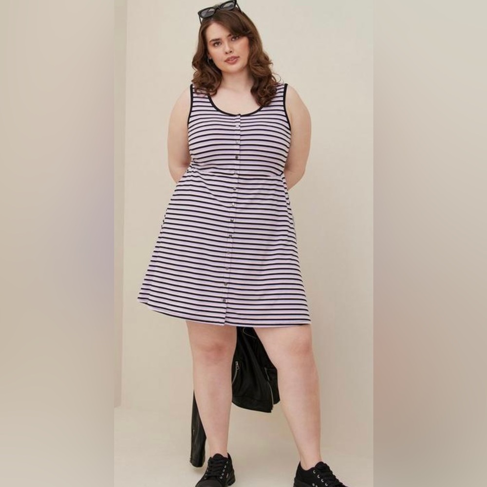 Mini Jersey Button Front striped dress-  functional pockets. Sz 1 (14/16) TORRID